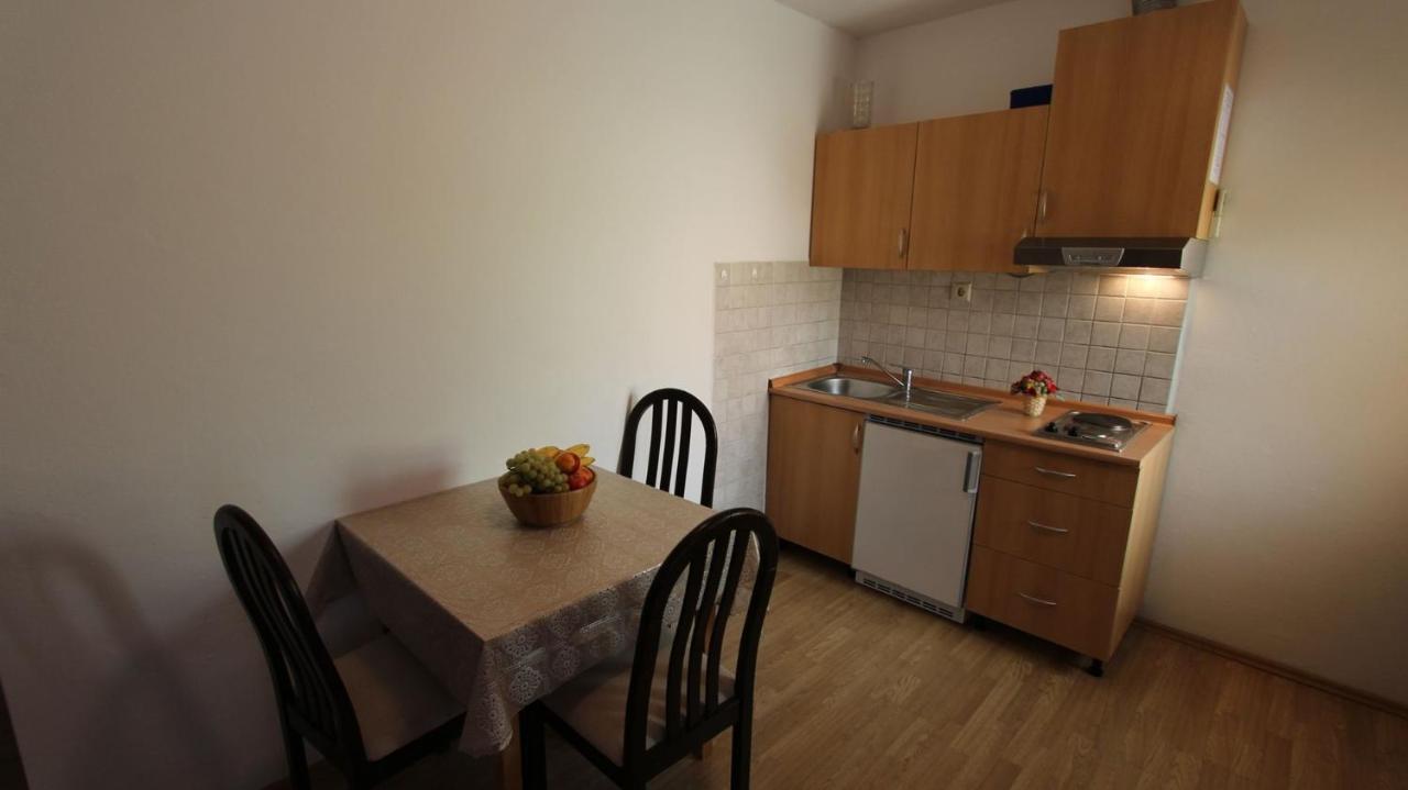Apartments Grzetic Malinska Kültér fotó