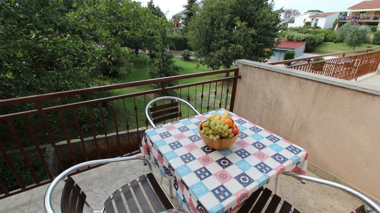 Apartments Grzetic Malinska Kültér fotó