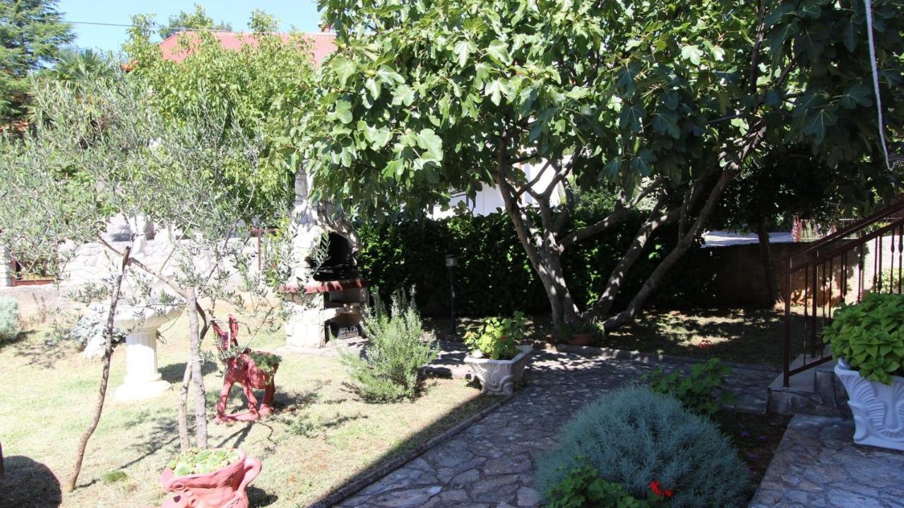 Apartments Grzetic Malinska Kültér fotó
