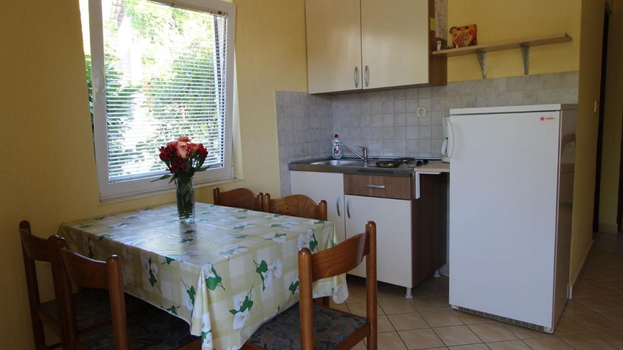 Apartments Grzetic Malinska Kültér fotó